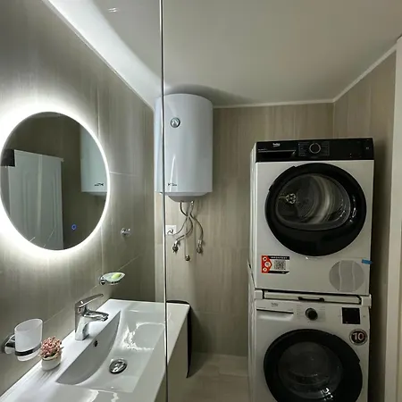 Nevi's 1 Appartement *